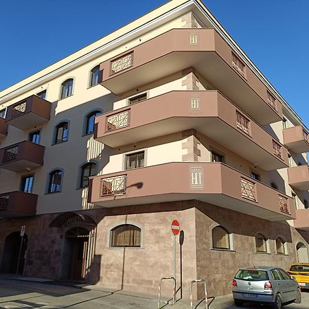 Hotel Traiano Чивитавекия Екстериор снимка